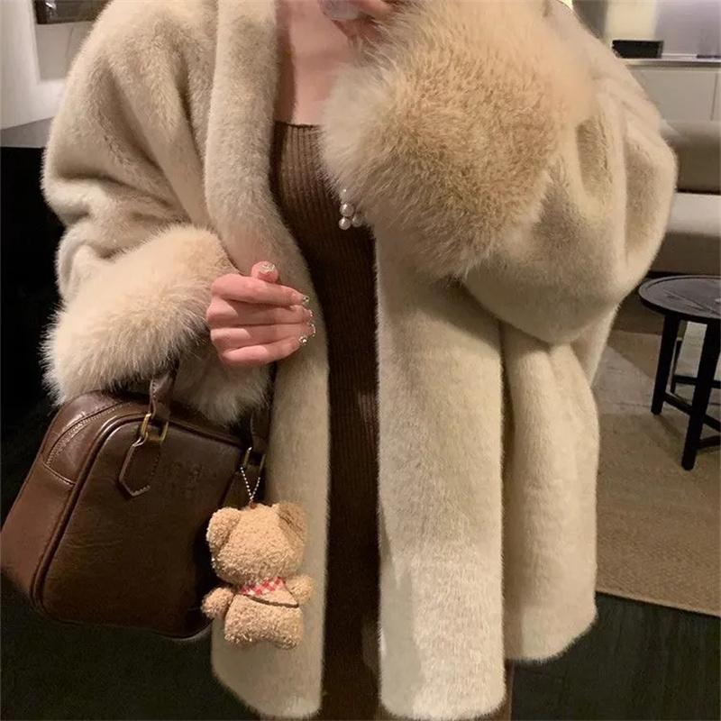 Autumn and Winter Environmentally Friendly Faux Mink Fur Coat Women's Socialite Style Loose Fit Coat