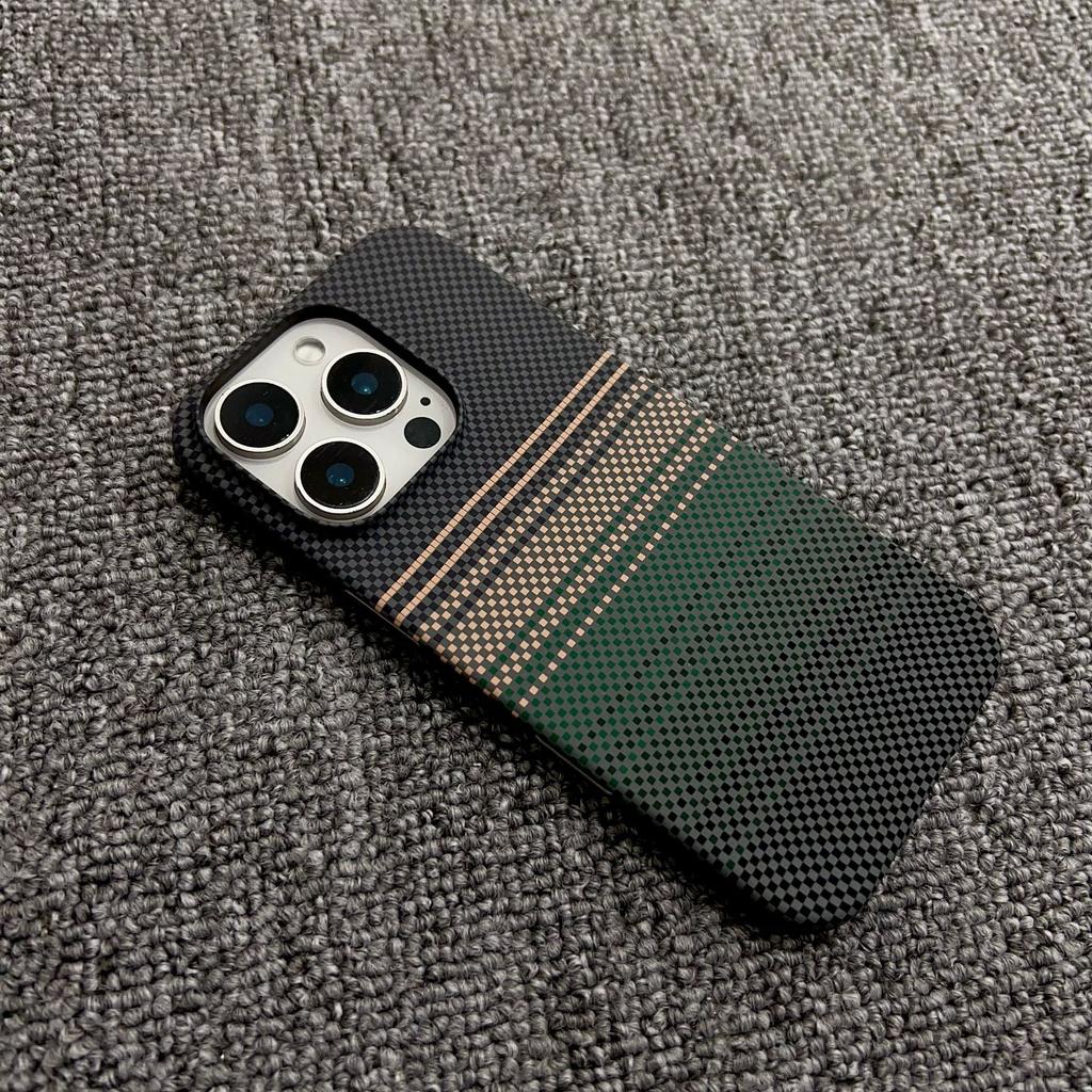 Applicable To IPhone 17 Kevlar Mobile Phone Case Magnetic Suction Apple 16proMax Half Pack Carbon Fiber 15 Protective Case 14