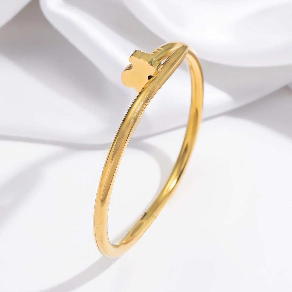 Women's Stainless Steel Bear Nail Bangle – Stylish & Simple European-American Design