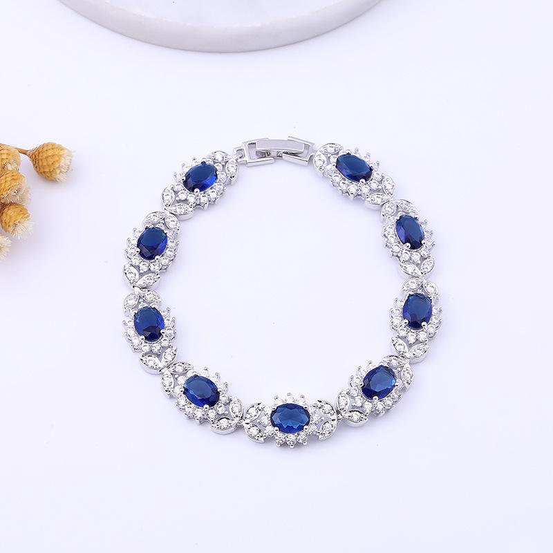 Europe and The New Four Leaf AAA Zircon Bracelet Girls Copper Inlaid Colored Gems Bracelet