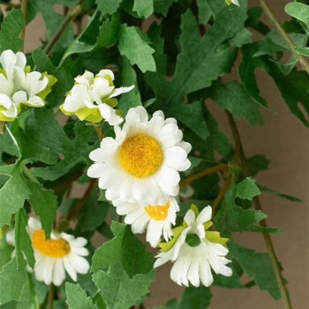 Artificial Daisy Wall Hanging Decor Realistic Greenery Floral Pendant for Home Indoor Wall Decoration Beautiful Hanging Ornament