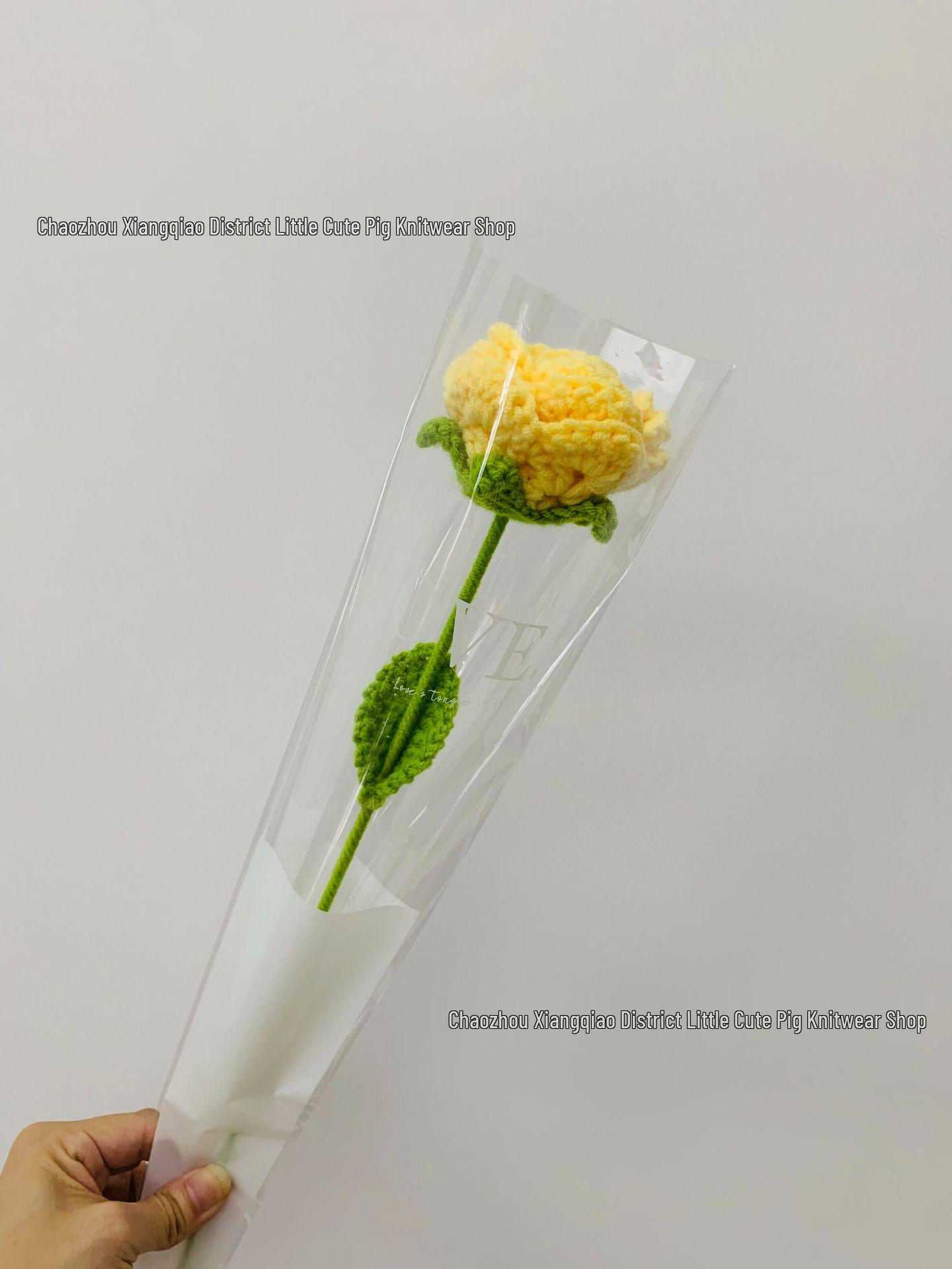 

Hand-Knitted Gradient Rose Crochet Bouquet - Preserved Artificial Flowers Valentine s Gift