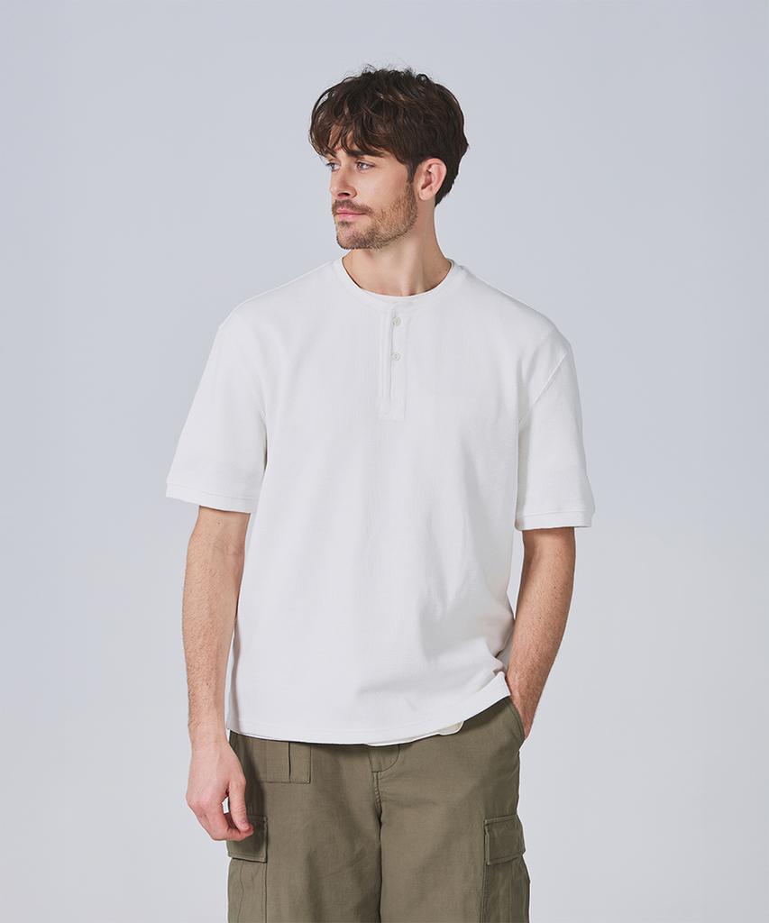 Geonjiulleunseu Waffle Henley Neck Short Sleeve T-Shirt Collection