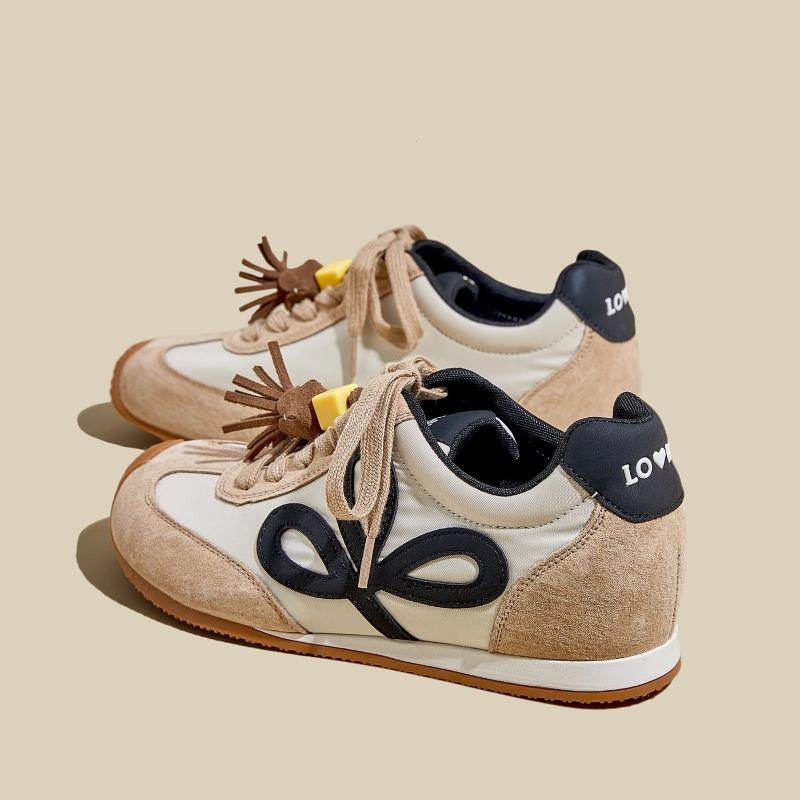 Summer New Invisible Inner Height Increase 6 Women's Versatile Casual Sports Shoes Soft Sole Color Matching Casual