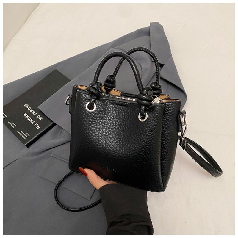 New Summer Small Bag Women's Versatile Shoulder Messenger Bag Is Now Popular Bucket Bag