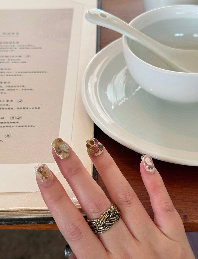 Latest Hot Brand Vintage Women's Rings Luxury Jewelry For Women Rattan Shape Designer Fashion Copper Lady Party Rings