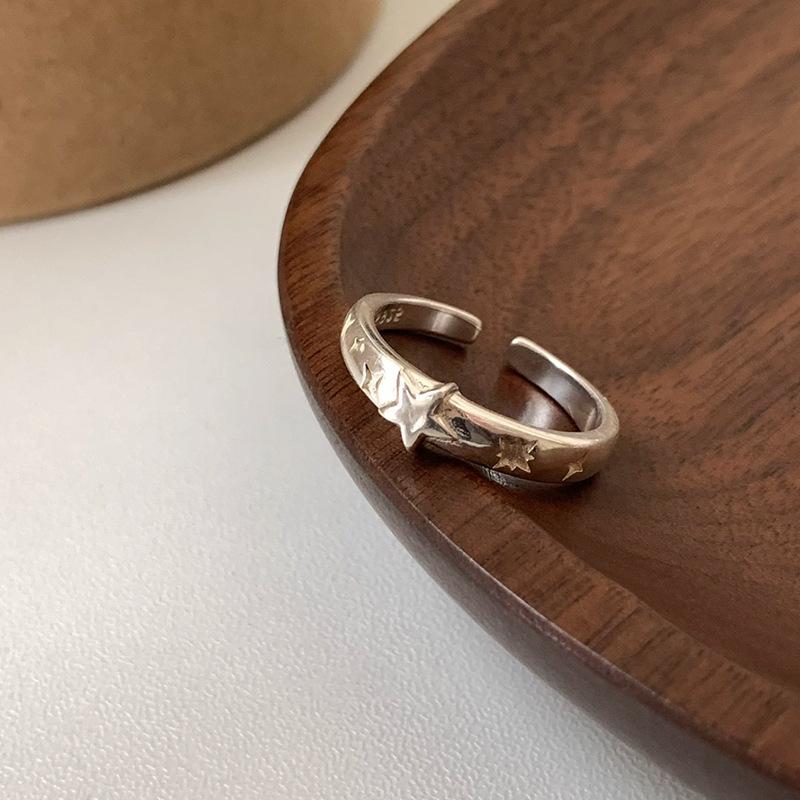 

Легкое роскошное ретро кольцо с жемчугом и звездой, женское изысканное элегантное уникальное индивидуальное модное универсальное кольцо
