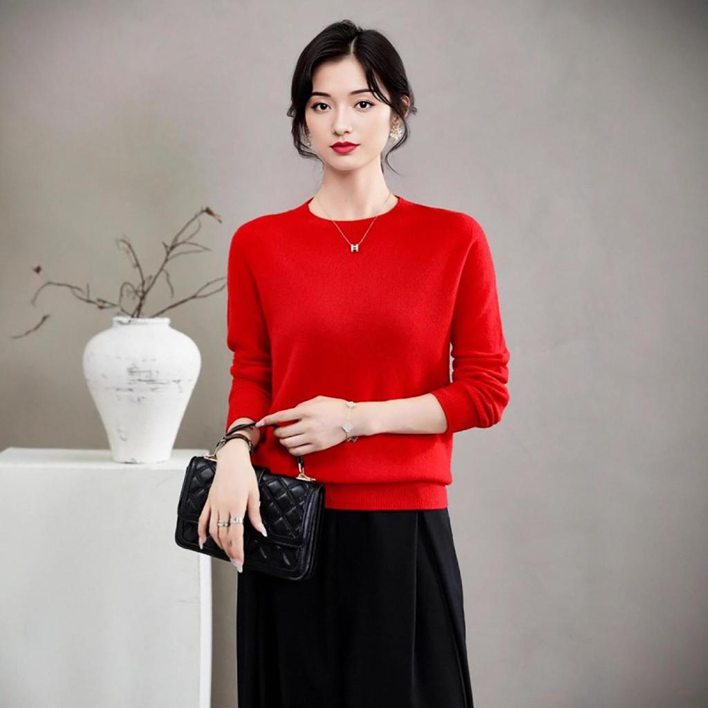 Women's Round Neck Cashmere Sweater: Autumn & Winter Versatile Long Sleeve Knit Top, Solid Color Fashion Basic.