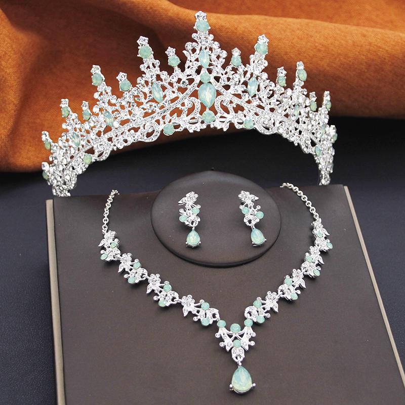 Gorgeous Crown Bridal Jewelry Set for Women Tiaras Birthday Wedding Dress Crowns and Choker Necklace Earrings Set Accessories