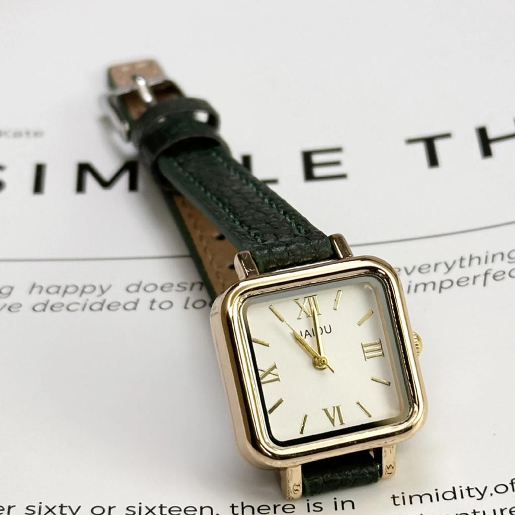 Dropshipping Women Quartz Watch Vintage Small Square Watch Famous Brand Luxury Gift Ladies Clock Red Leather Strap Wristwatches
