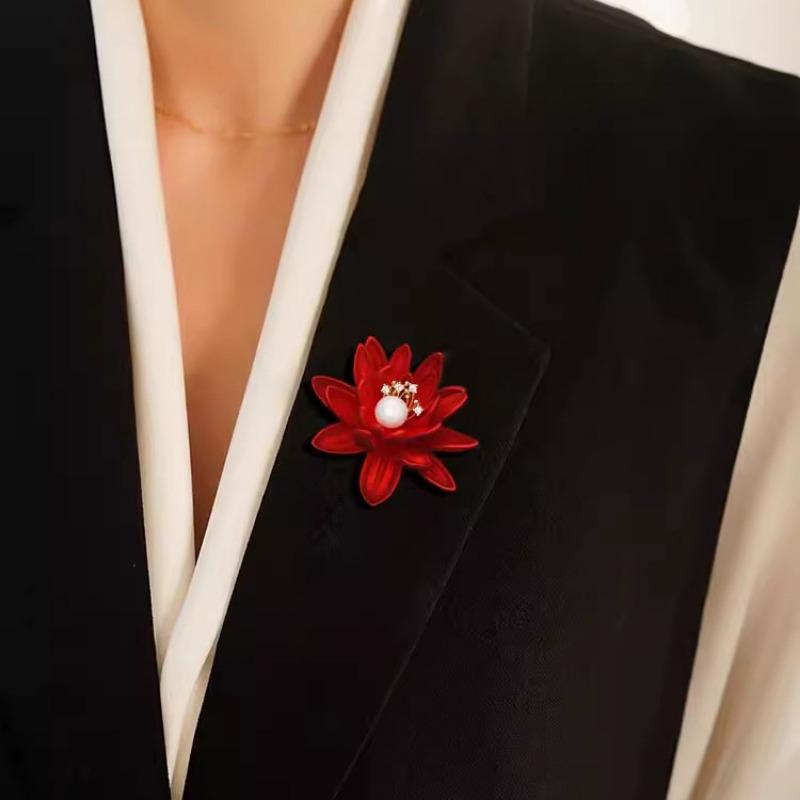 Lotus-Brosche, Hochwertige Exquisite Perlenbrosche für Damen, Brosche mit Nischen-Design-Gefühl