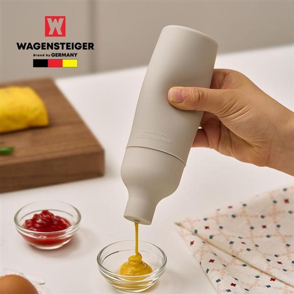 WAGENSTEIGER Silicone Bottle Dark 300ml Sauce Container Seasoning Container