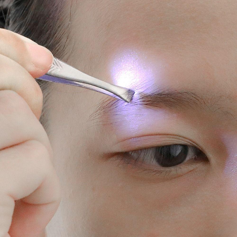 Smart Design Eyebrow Tweezers with LED Light Makeup Tools Portable Eyebrow Clip  For Brow Shaping