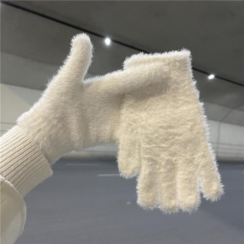 Cycling Imitation Rabbit Fur Plush Gloves for Women, New Autumn and Winter with Plush Insulation, Cute and Divided Finger Cold Resistant Gloves