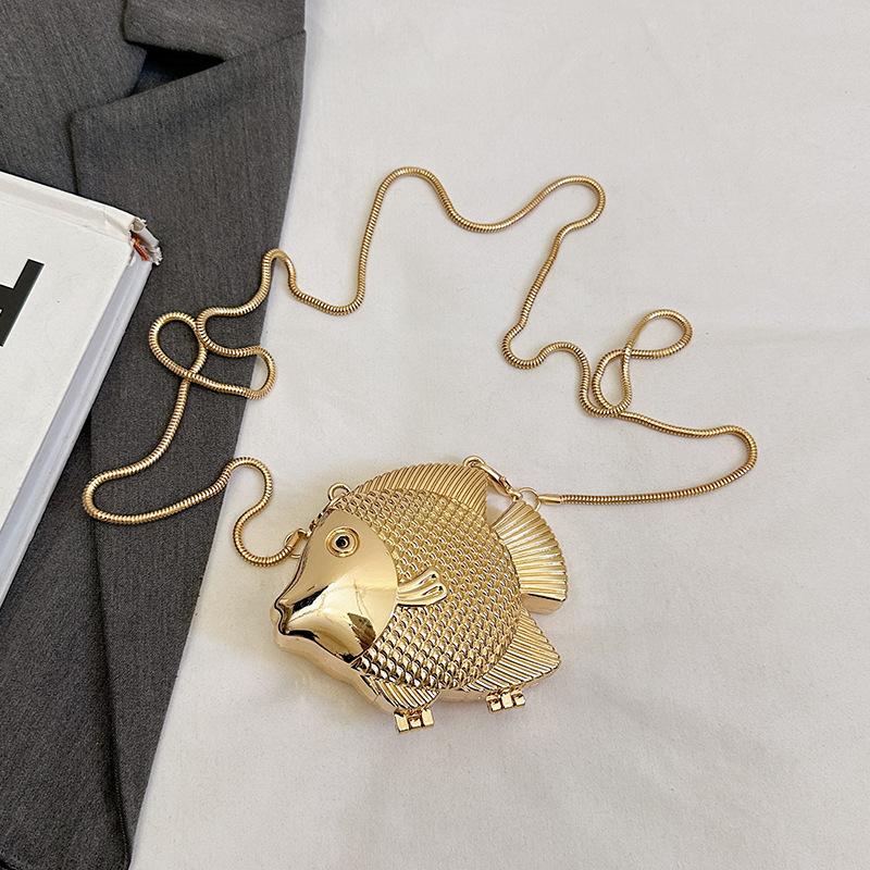 

Модная сумка-бабочка в иностранном стиле, инкрустированная бриллиантами, весна-лето 2025, новый персонализированный красивый нишевый дизайн, цепочка, на одно плечо, мессенджер