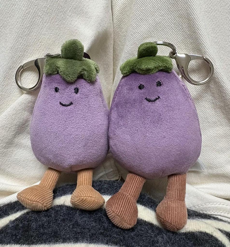 UK Jellycat Aubergine Plüsch Schlüsselanhänger mit roten und gelben Ohrenschützern