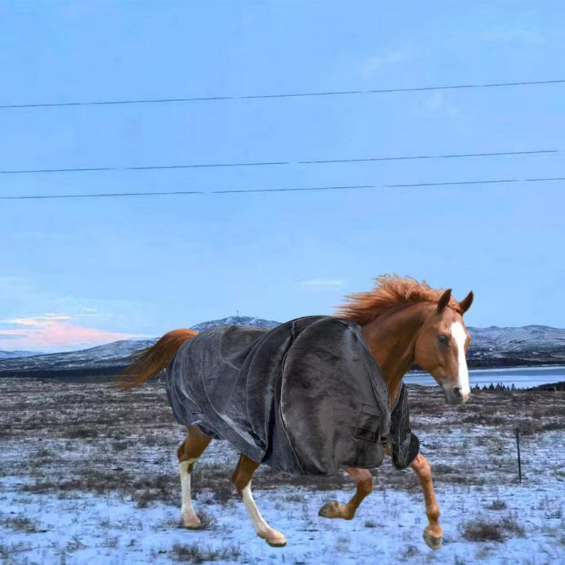 Soft Flannel Horse Rug - Warmth and Insect Repellent Protective Blanket