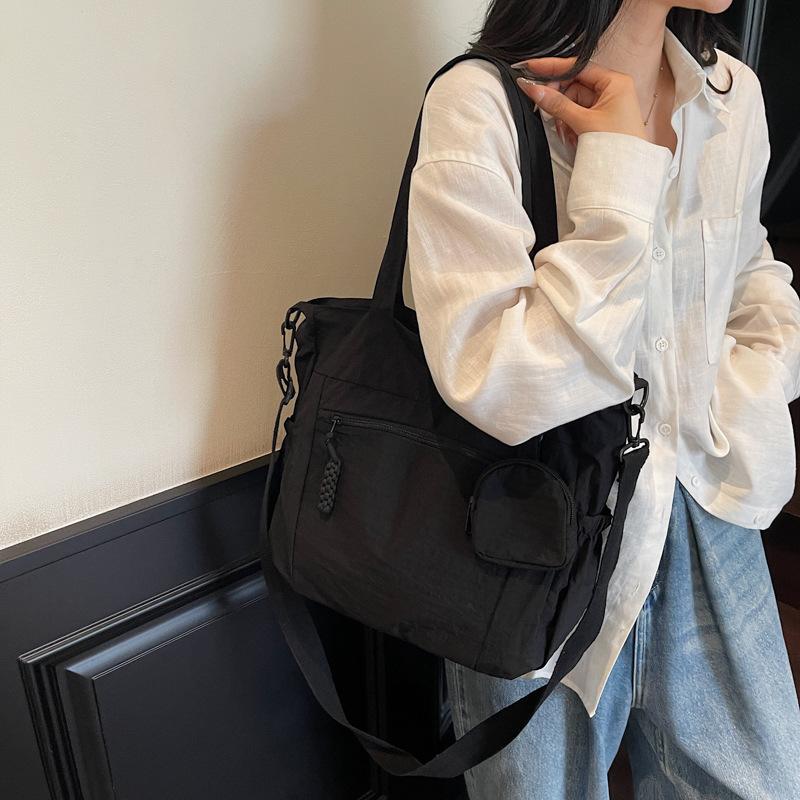 Lazy Wind Large Capacity Canvas Bag Women 2025 New Fashion Student Class Computer Bag Shoulder Portable Tote Bag