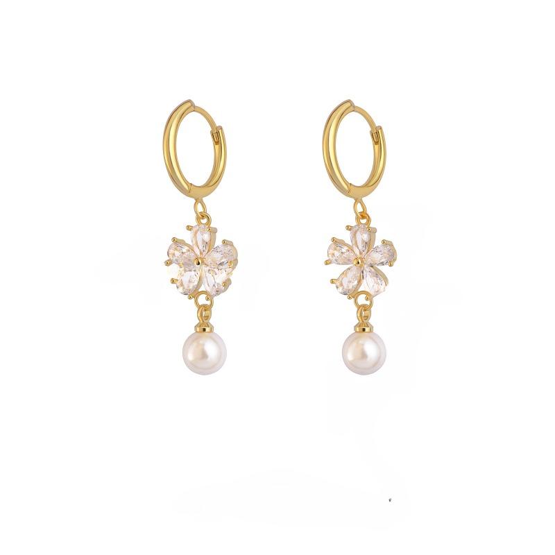 Light Luxury Fashion Shell Bead Pendant Zircon Snowflake Earrings Plated 14k Gold High-end Pearl Earrings for Women