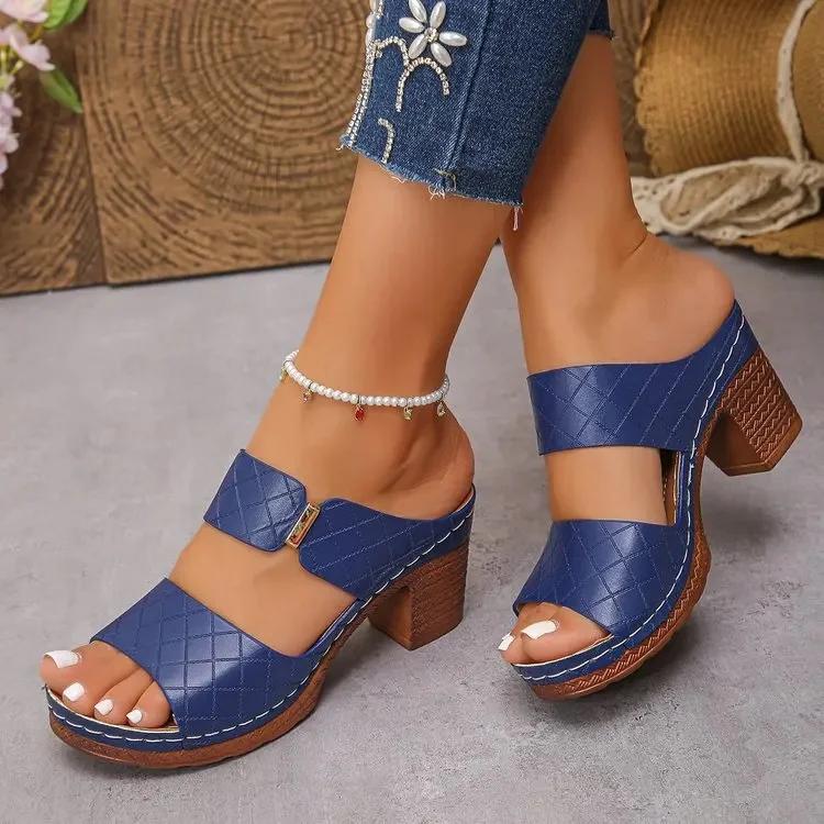 Fashion Fashionable Chunky High Heel Slippers Casual Strap Summer New Large Size Slides Comfortable Rubber Bottom Ladies Sandals