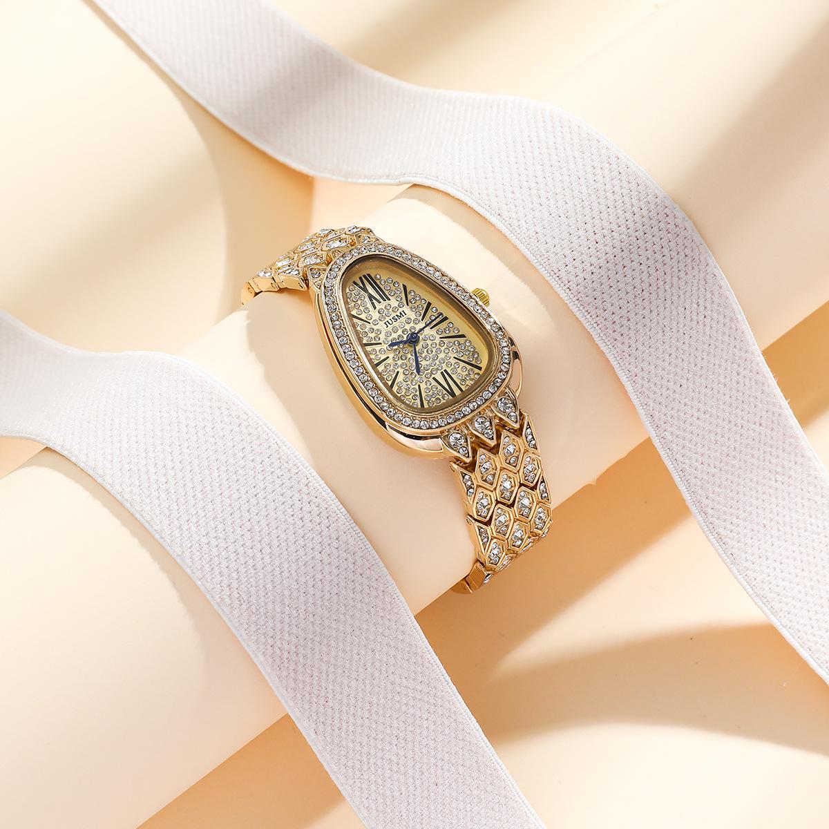 

Комплект из 3-х женских часов и браслета в виде змеи – стильный, модный дизайн