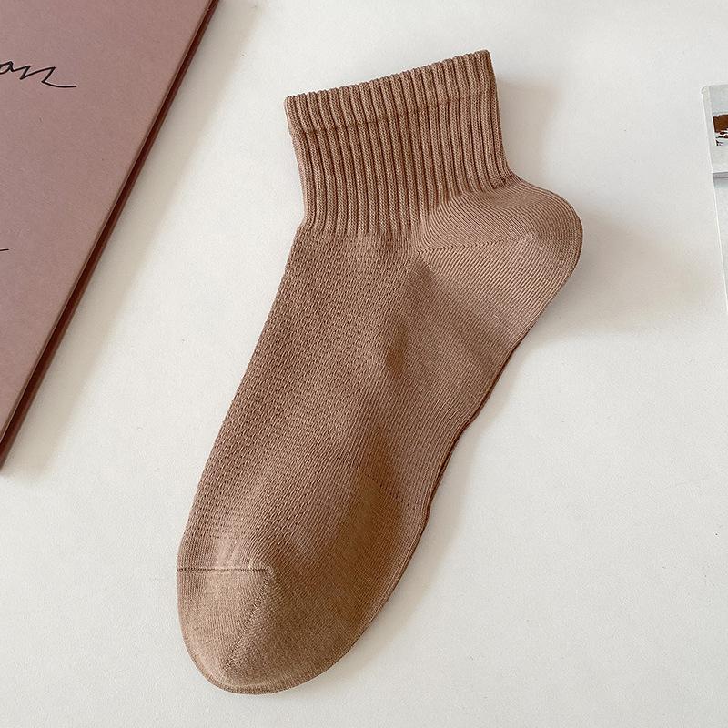 

Мужские летние тонкие хлопковые дезодорирующие влагоотводящие сетчатые дышащие спортивные носки 1 pair кофейный