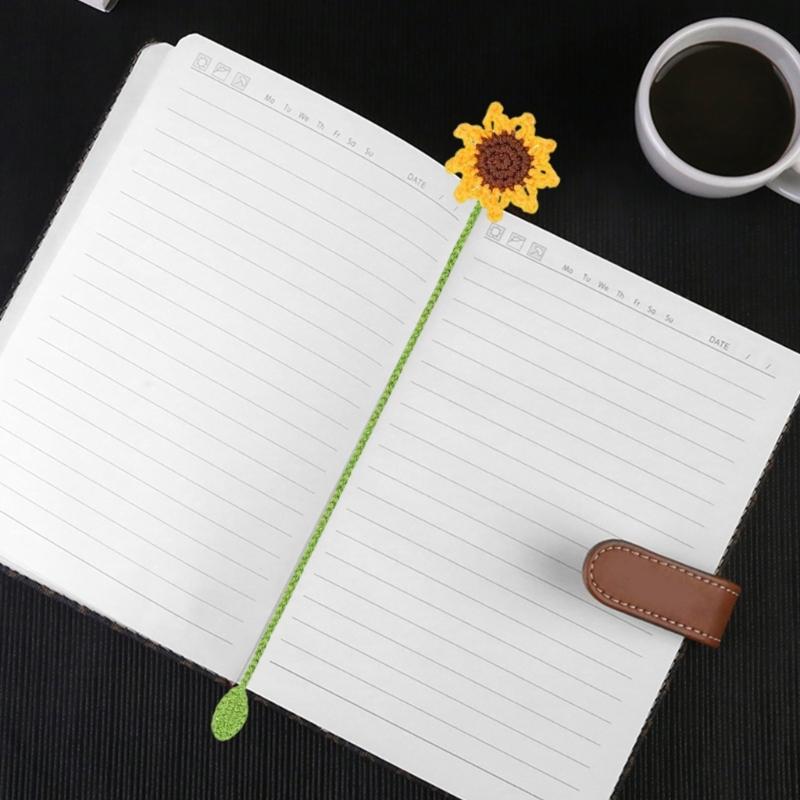 5 Pcs Decorative Bookmarks for Book Reading Crochet Flowers Page Marker Creative Bookmarks Knitted Daisy Book Markers