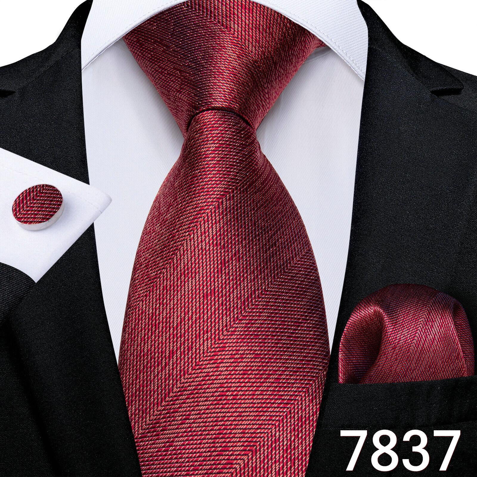 

Чоловічий комплект краваток Зелена краватка Формальна шовкова краватка Хустка Запонки Набір весільних аксесуарів Dibangu N-7837