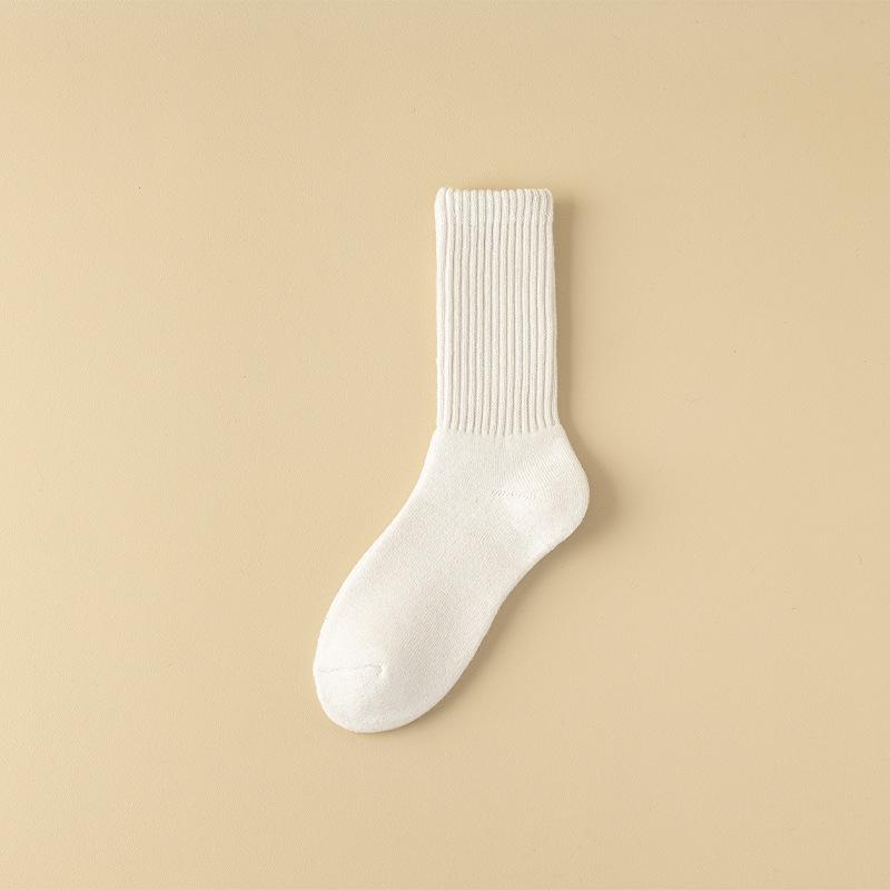 Female Autumn and Winter Solid Color Towel Bottom Thick and Velvet Warm Wool Tube Socks