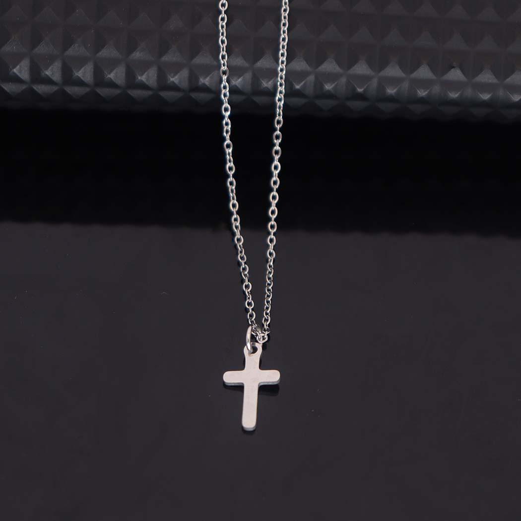 Versatile Stainless Steel Women s Cross Clavicle Necklace - European & American Hip Hop Style серебряный