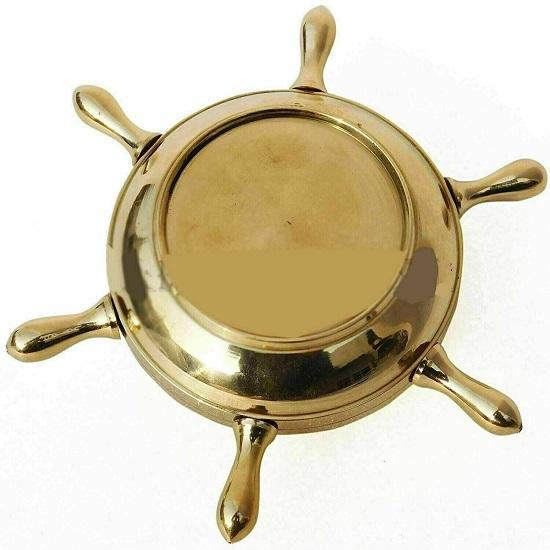 Scrumieră din alamă cu design cu roți nautice, cadou și birou de colecție