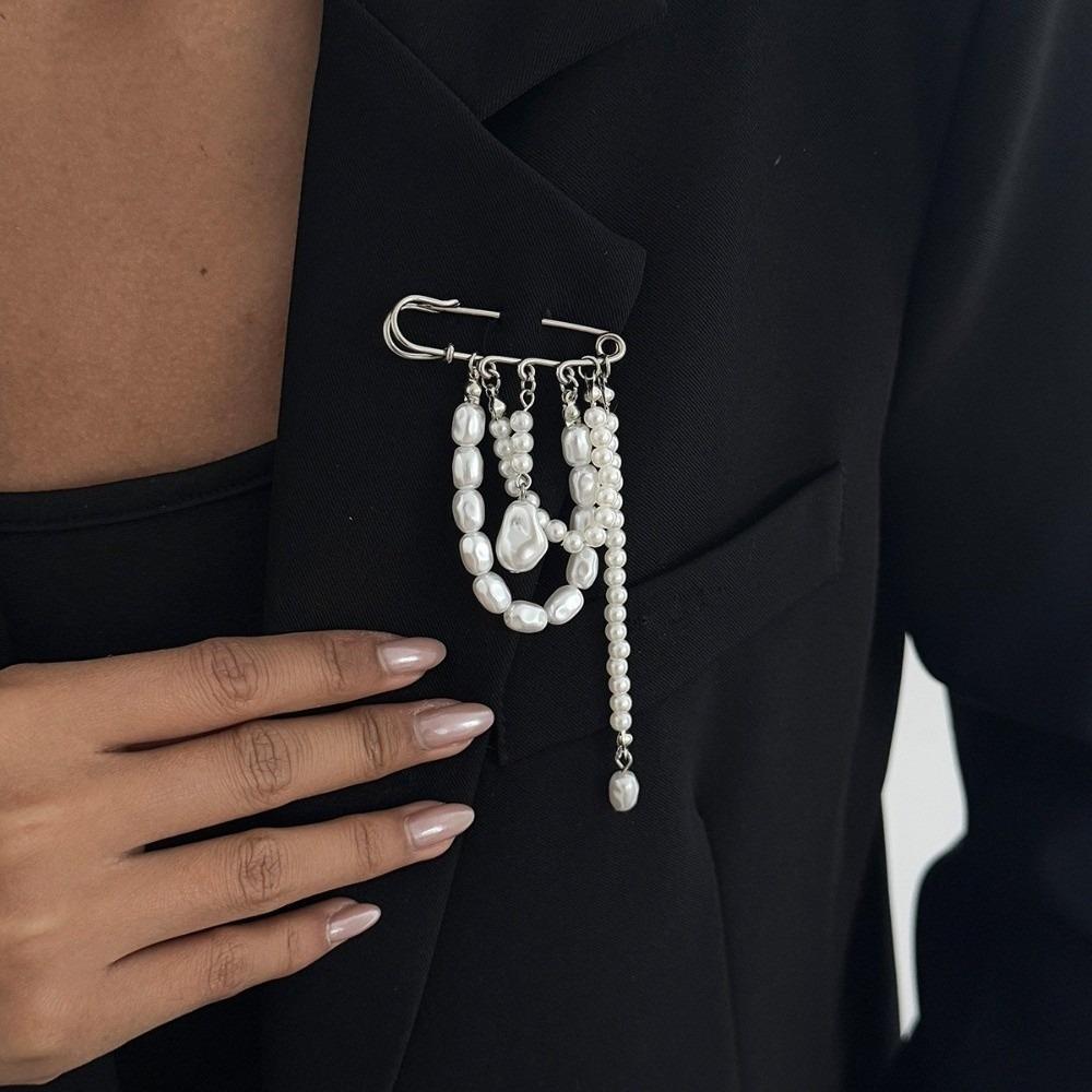 Multi-Function Imitation Pearl  Brooch Baroque Style Suit Brooch Safety Pin Brooch  Suit Decoration