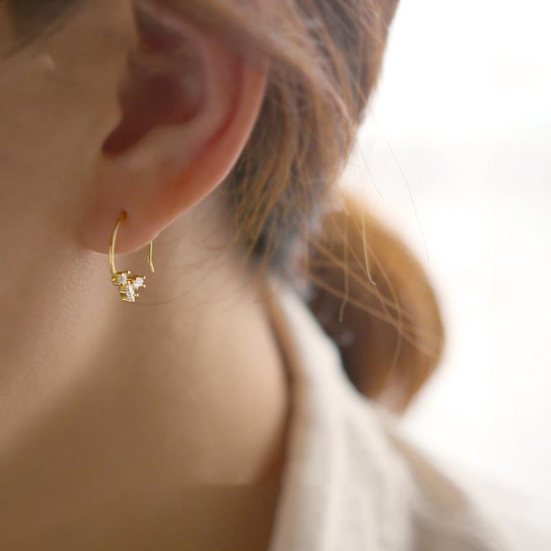 Gilded Leaf Earrings: S925 Sterling Silver Hooks, Fashionable, Light Luxury Design, Women's Dangle Jewelry.