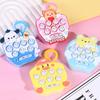1 Stück Cartoon niedliche Handheld Whack-a-Mole Maschine Puzzle Pass Kinderspielmaschine Dekompressionsartefakt Mini kleines Spielzeug
