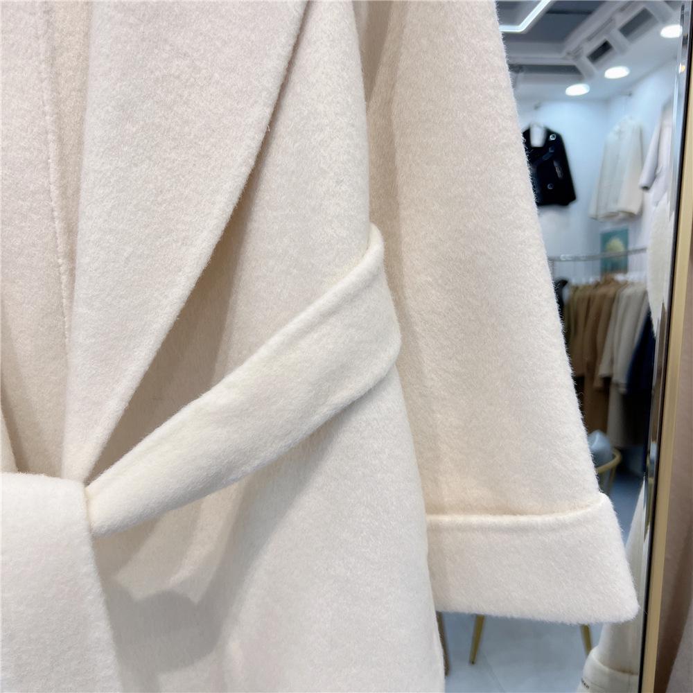 2024 Autumn/Winter Petite Age-Defying Double-Faced Cashmere Short Cape Coat for Women