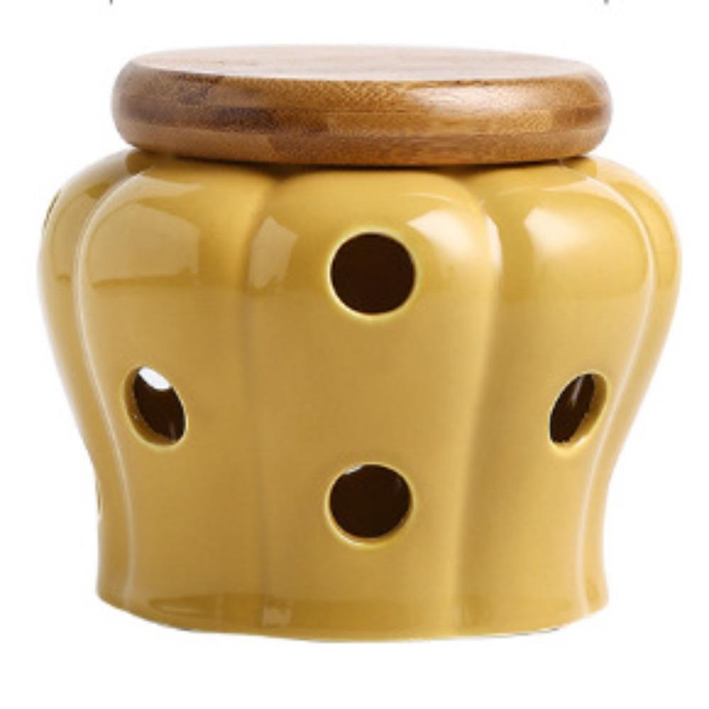 Ceramic Kitchen Storage Jar Food Storage Ventilation Spice Storage Jar with Lid Dried Chili Pepper Ventilation Storage Tank