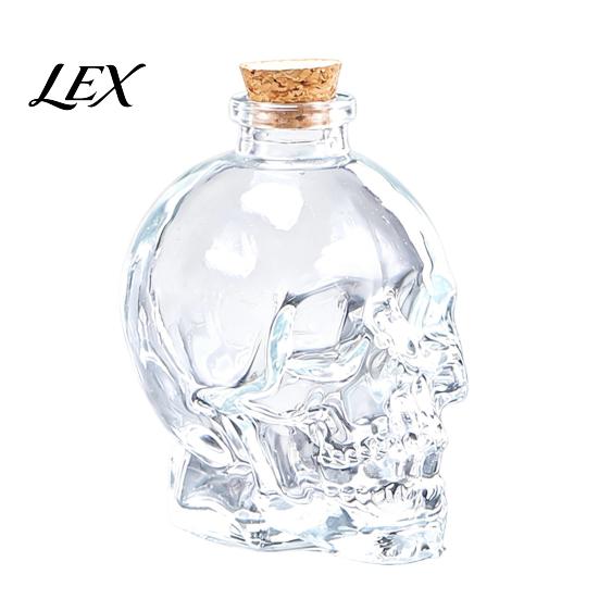 Smooth Pour Liquor Bottle Skull Whiskey Decanter, 3D Glass with Stopper, Novelty Decorative Wine Dispenser for Home Bar, Unique Gothic Gift Men Lover