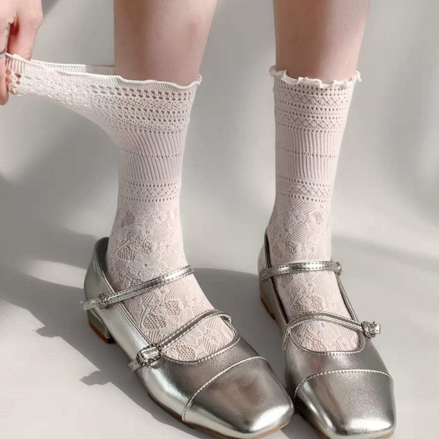 Hot Selling Lolita Sweet White Pile Mesh Hollowed Out Thin Nylon Silk Flower Lace Custom Design Socks Women