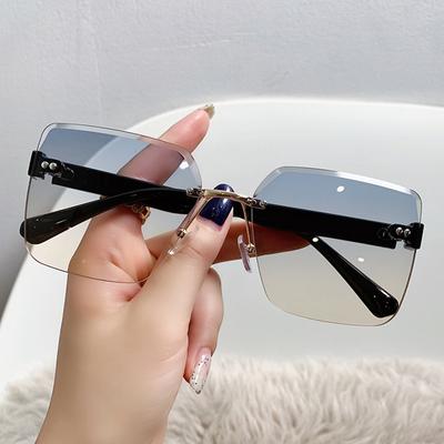 Brillen en accessoires – Zonnebrillen