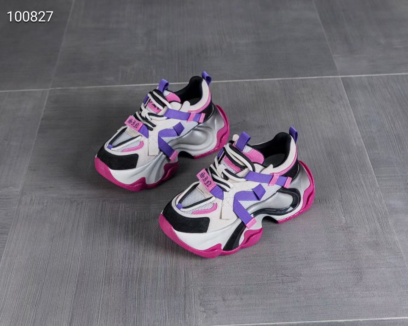 

European station dad shoes women s ins trendy autumn 2025 new retro platform leather versatile height-increasing casual shoes 35