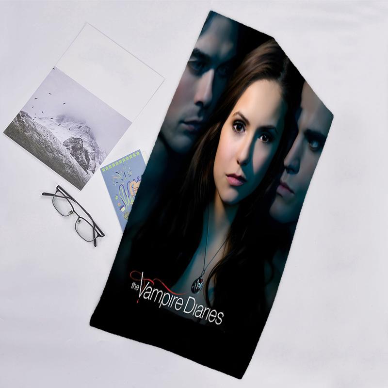 1pc The Vampire Diaries3 Beach Towel, Beach and Seaside Swimming Pool Equipment, Fashion Pattern, Rectangular, Travel Essentials