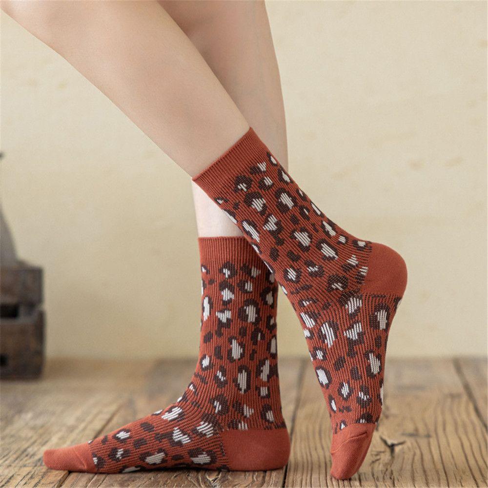Christmas Gifts Comfortable Retro Breathable Harajuku Women Socks Skateboard Socks Leopard Print