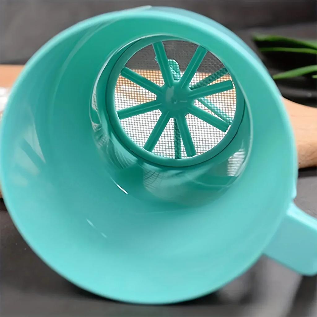 1pc-Kitchen Accessories Cup Type Semi-automatic Filter Screen Baking Tool Handheld Powder Screen