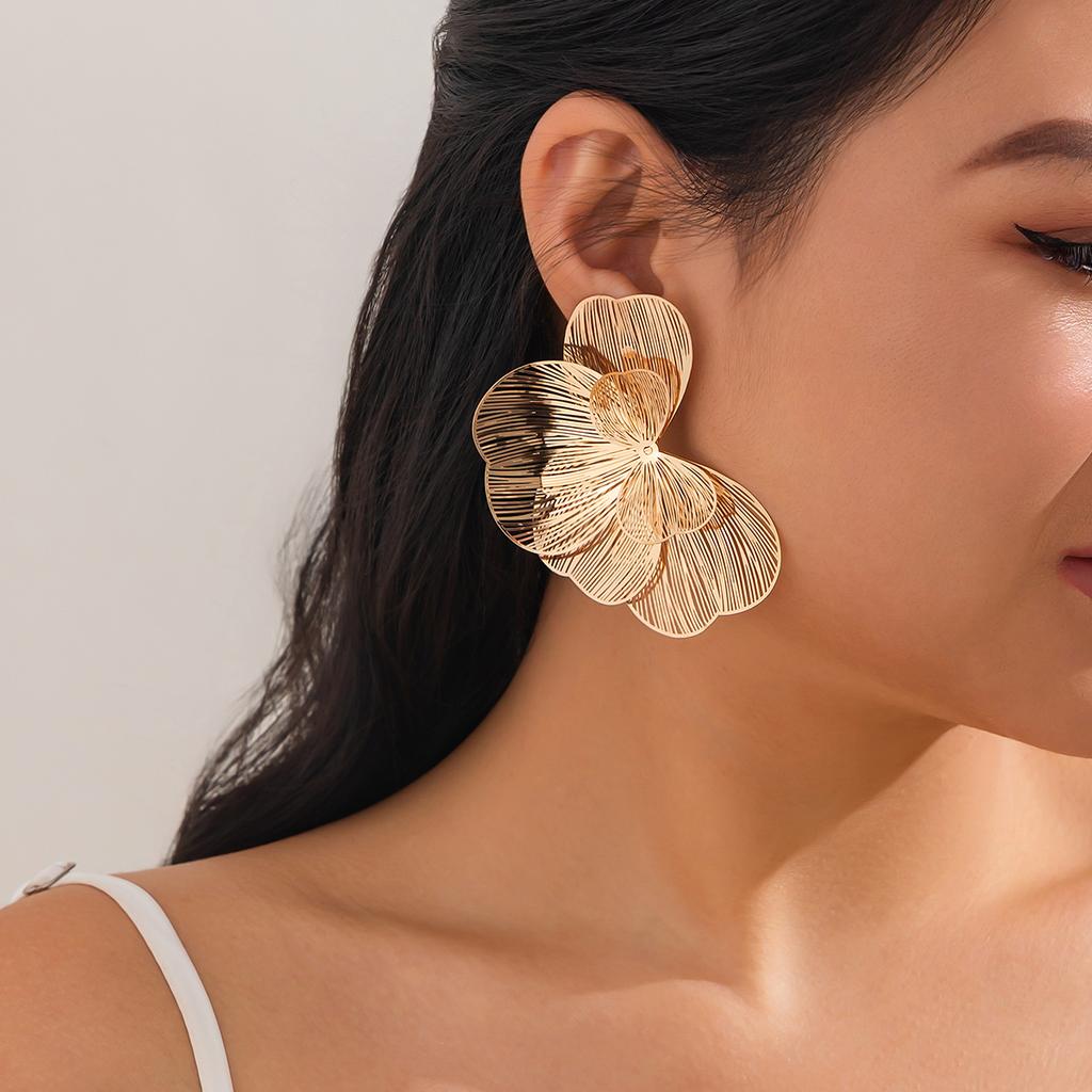 Creative Chic Petal Flower Stud Earrings for Women Wed Bridal Piercing Earring Daily Jewelry Gifts