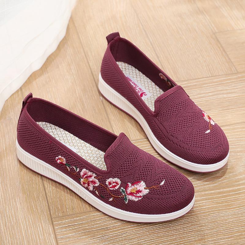 

Spring new cloth shoes women s single shoes fly-woven fabric breathable non-slip soft sole one pedal middle-aged and elderly shoes 36