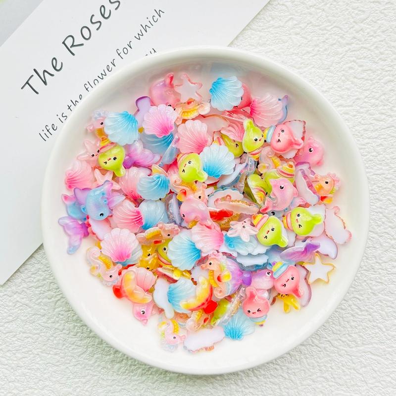 50 Pcs New Cute Mini Resin Cartoon Marine Animals Dolphins Flatback Ornament Jewelry Making Manicure Hairwear Accessories A39