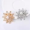 Luxury Temperament Shining Rhinestone Hollowed-out Snowflake Pearl Brooch for Women Corsage Pin Christmas Jewelry Accessories