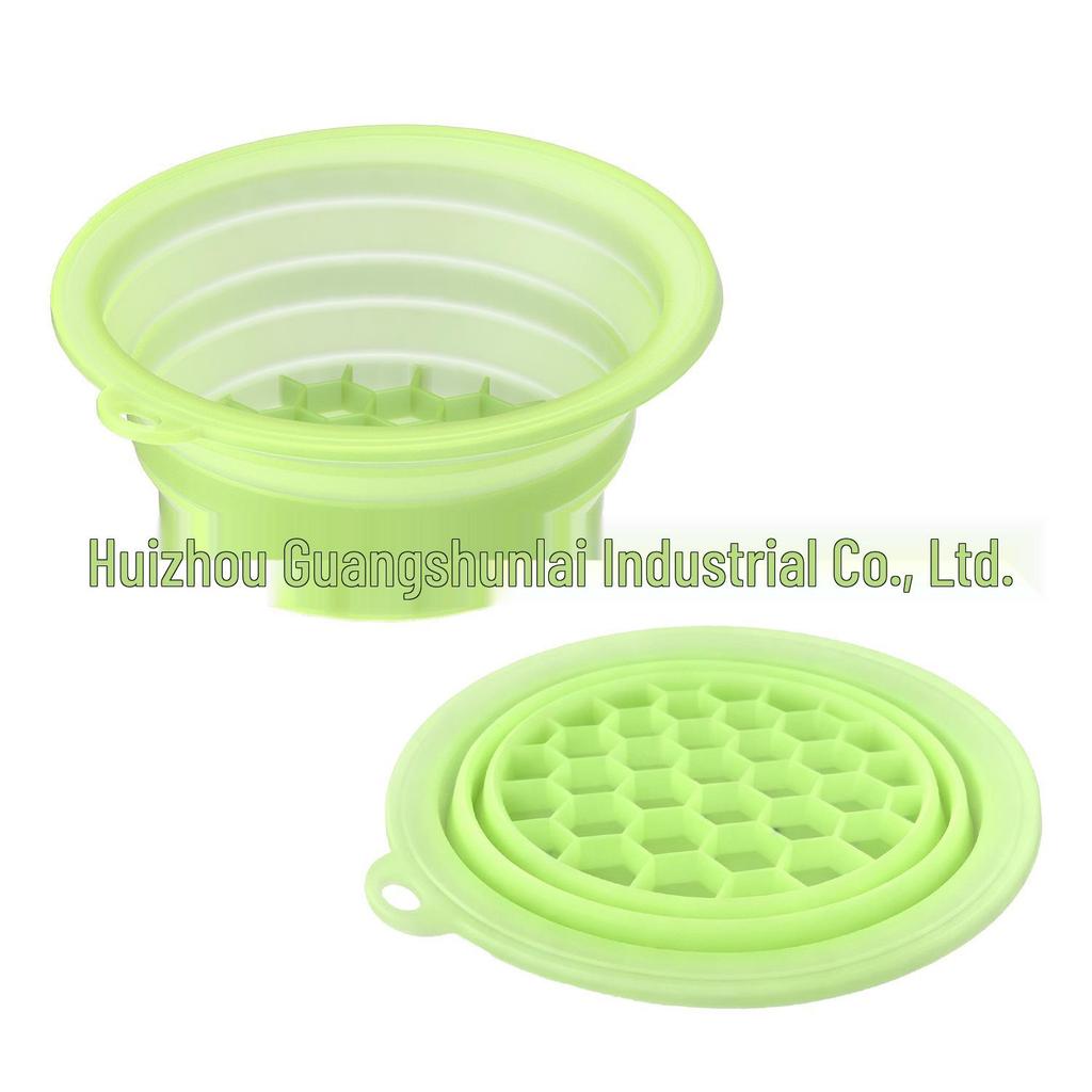 Silicone Ice Cube Tray with Lid: 4-Grid Frozen Soup & Food Storage Box