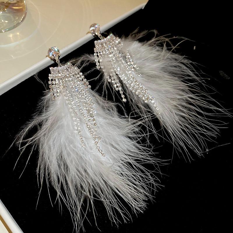 Bohemian Ethnic Style Feathers Fringed Earrings Ear Hooks Personalized Vacation Wind Ears