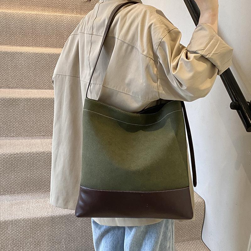 Suede Retro Style Bag 2025 New Fashion Commuter Bucket Bag Premium Texture Shoulder Tote Bag